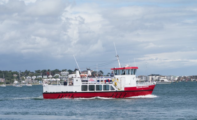 Ferry pequeño