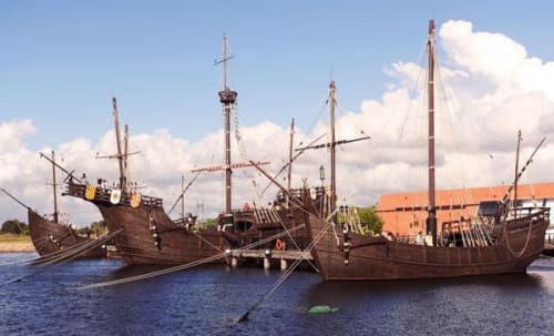 In 1492, Christopher Columbus sailed the ocean blue