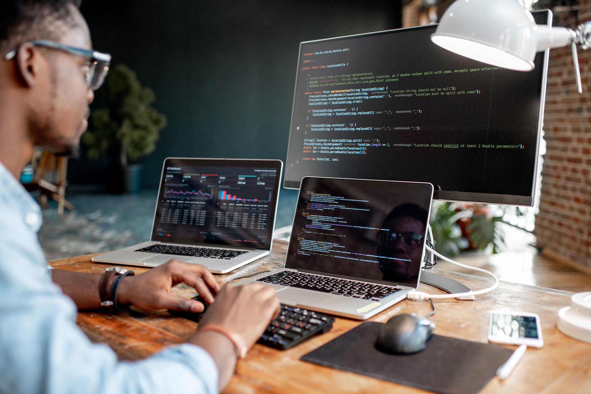AWS Showcases Enterprise Use Cases for Amazon Q Business
