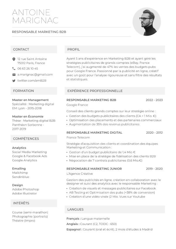 modèle de CV avec informations personnelles