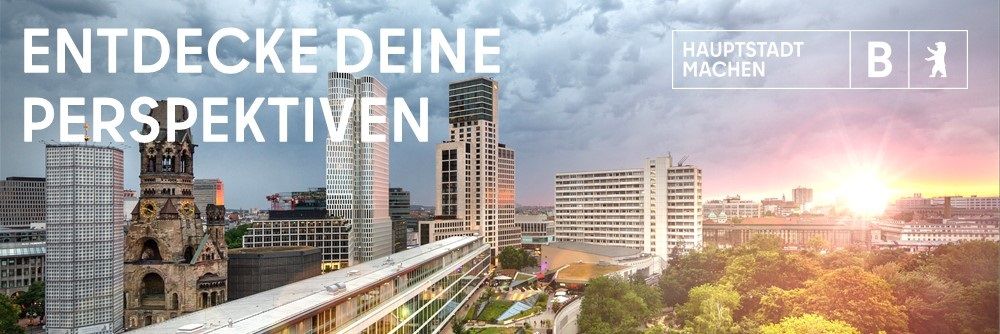 Im Hintergrund sieht man die Skyline von Berlin West mit einem Sonnenuntergang. Darübergelegt ist der Schriftzug Entdecke deine Perspektive sowie das Logo von Berlin mit dem Text Hauptstadt machen.