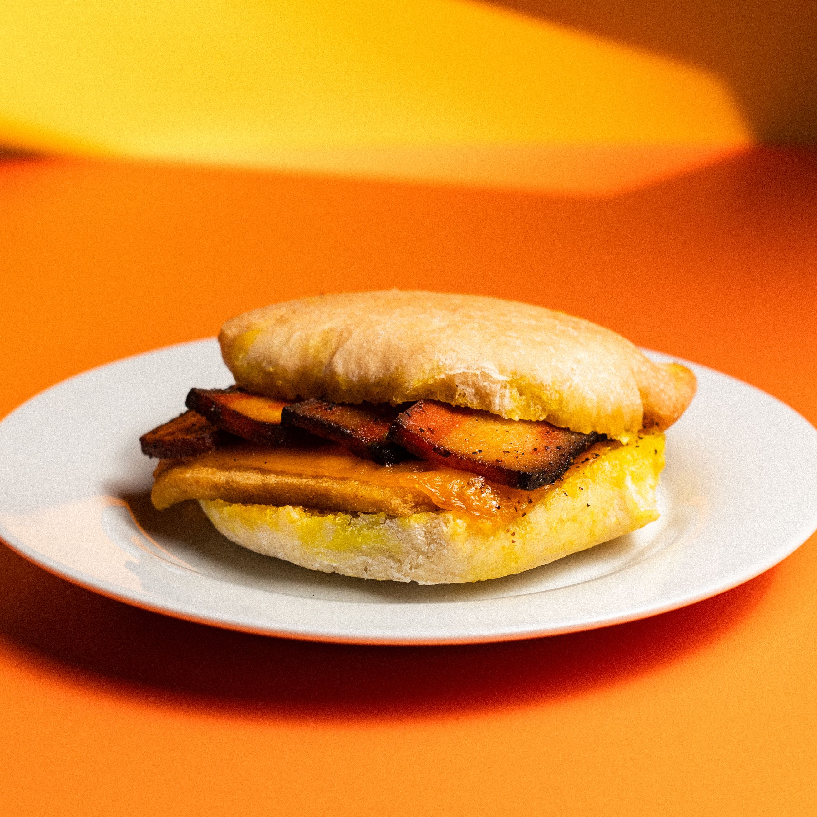 bacon breakfast sandwich