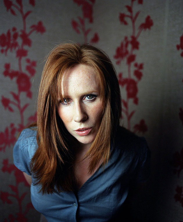 Catherine Tate blue shirt