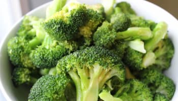 a close up of broccoli