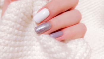 a close up of a hand