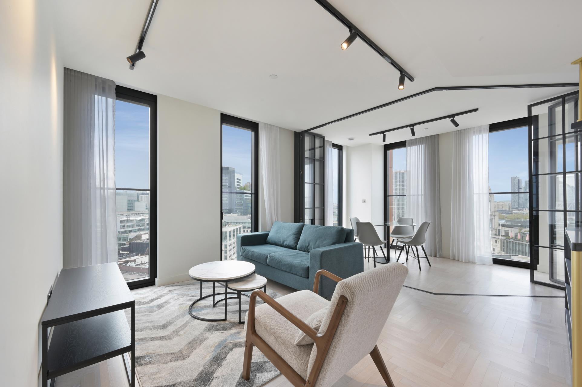 One Crown Place 2603809 | JOHNS&CO