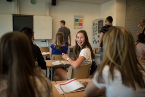 Jongeren in de klas