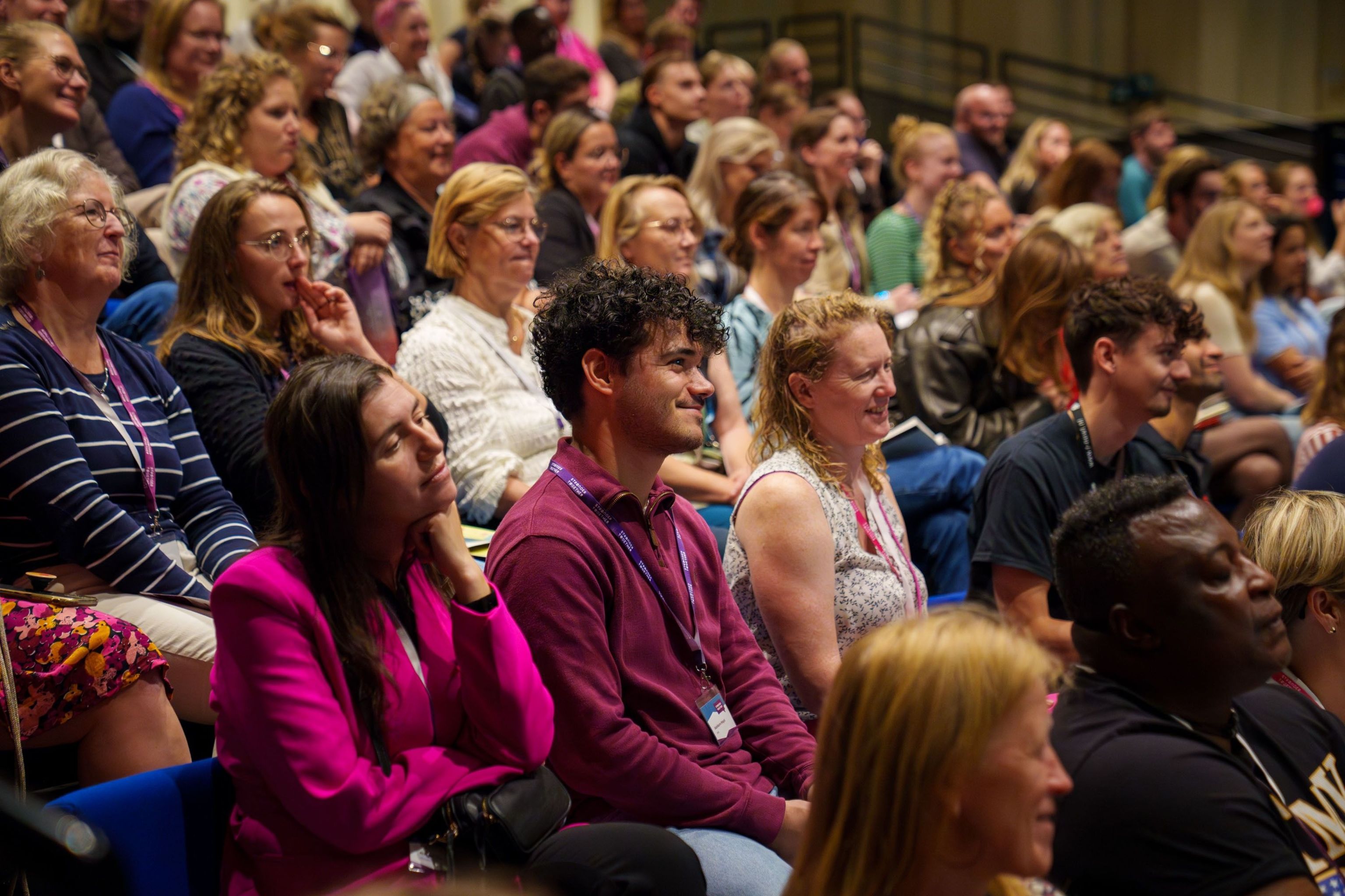 Publiek bij het event Stronger Together