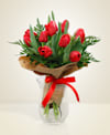Red tulips Online