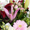 Buy Valentine's Bouquet and Chocolates