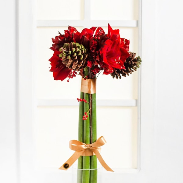 Elegant Bouquet with Amaryllis