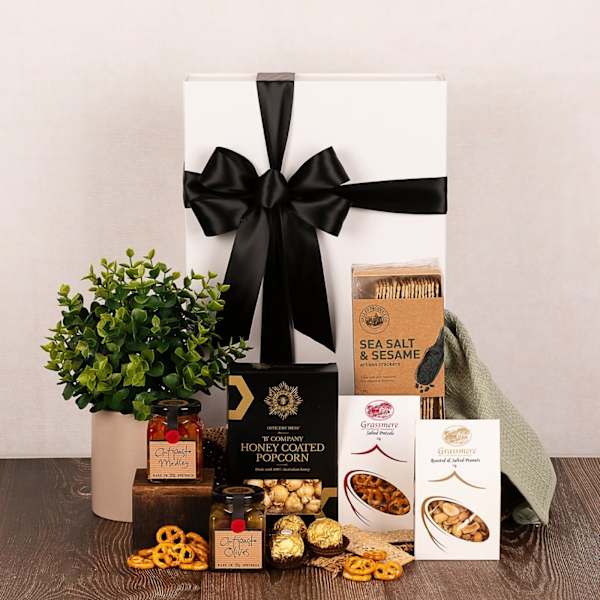 Gourmet Nibbles Hamper