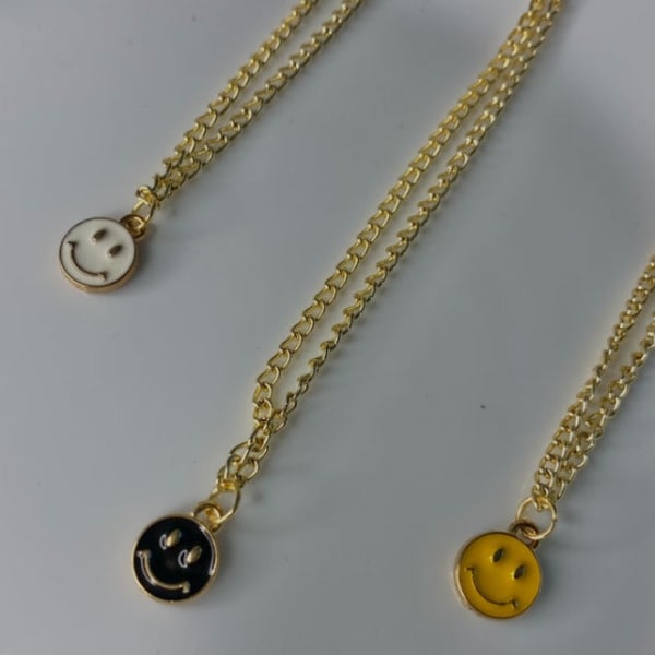 Necklace - Gold Smiley - Single Piece