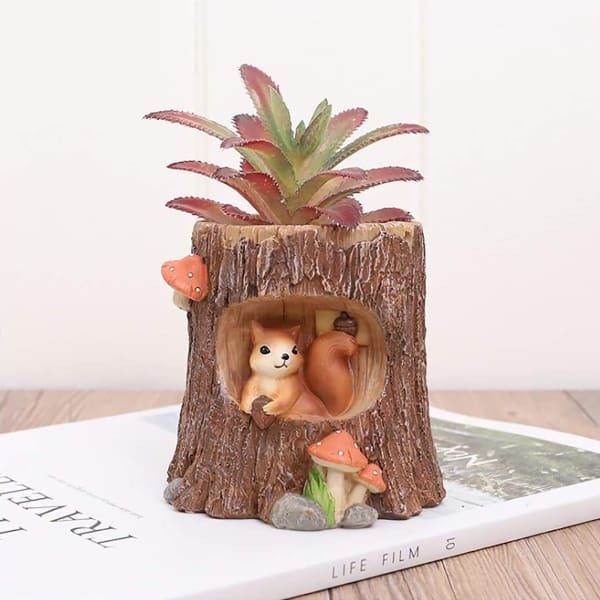 Resin Squirrel Home - Assorted - Single Piece