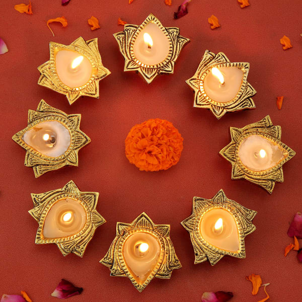 Set of 8 Illumination Lotus Candles