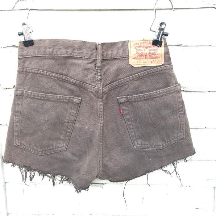 brown levi shorts