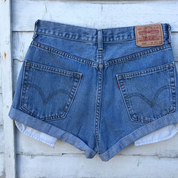 brown levi shorts