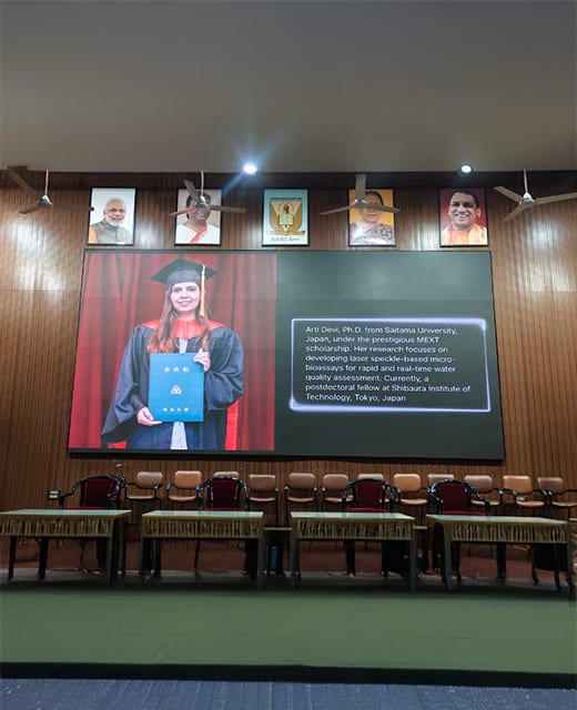 Led Screen Graduates LED Display for University | Indoor Video Walls | Jona LED