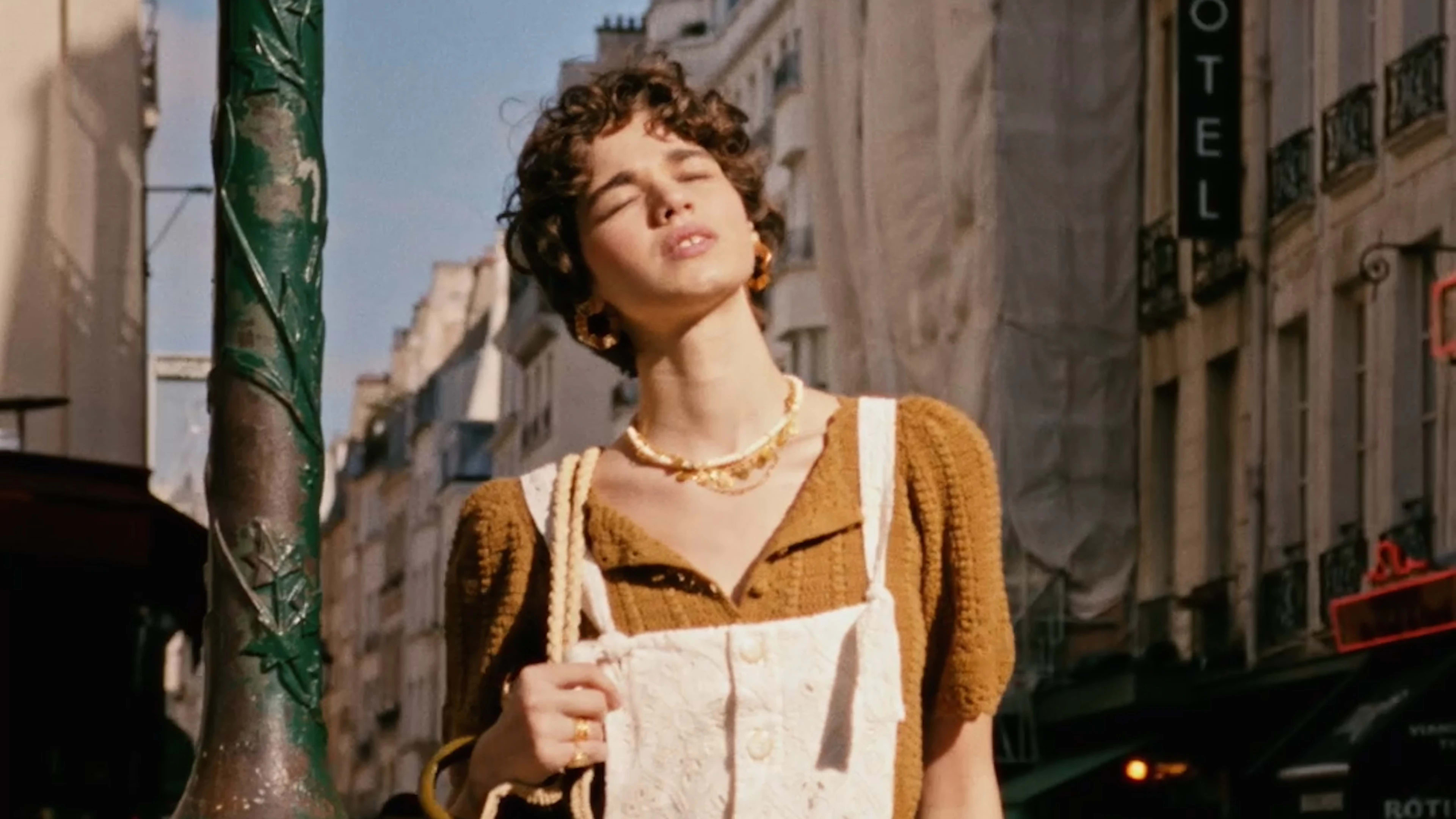 Sézane — Paris en fleur — campaign by Joris Favraud — still 3