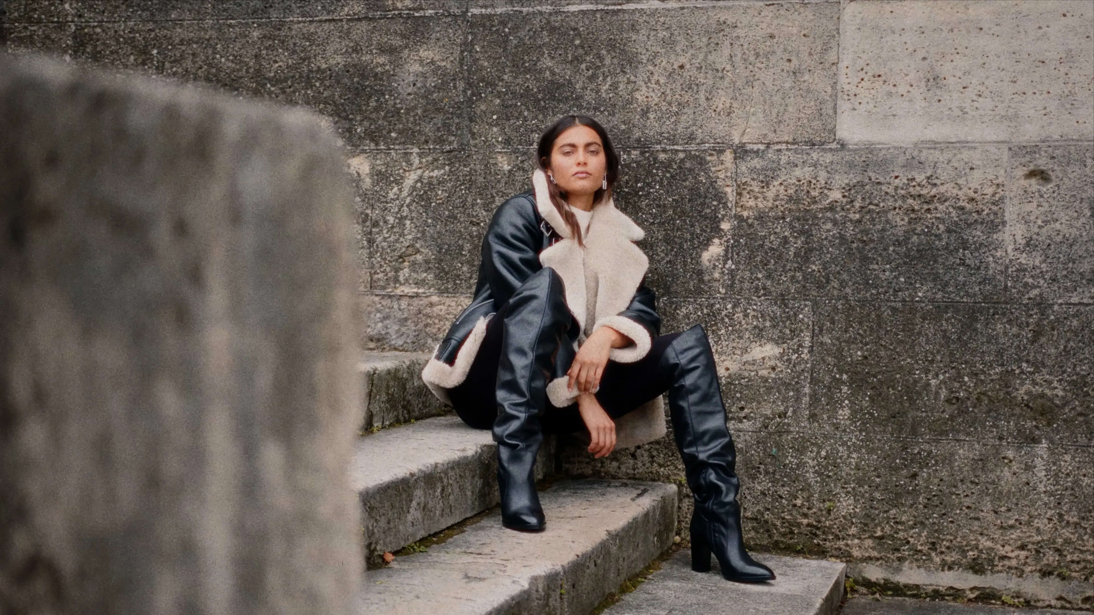 Mint Velvet — AW23 — campaign by Joris Favraud — still 4