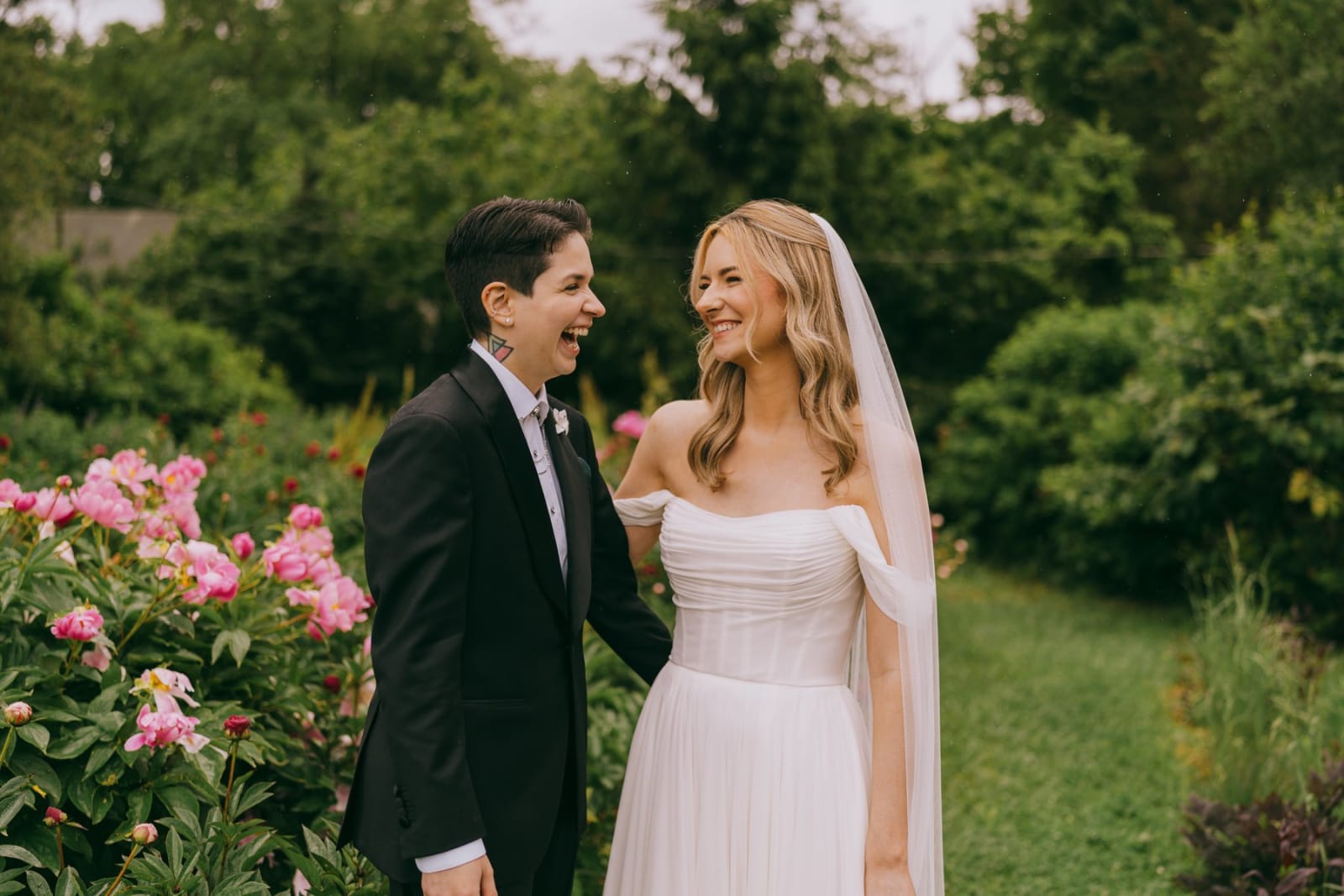Second Shooter vs. Solo: Do You Actually Need Two Wedding Photographers?