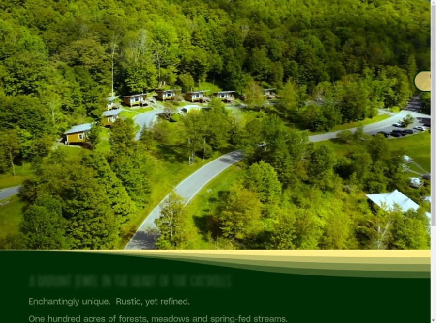 Full homepage screenshot of the Full Moon Resort website