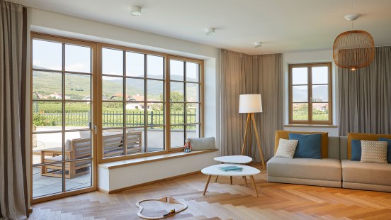Holz/Alu Sprossenfenster von Josko