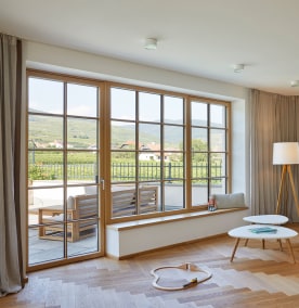 Sprossenfenster aus Holz von Josko