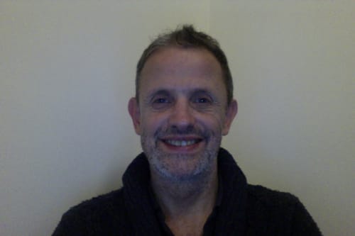 Ian MacRae's avatar'