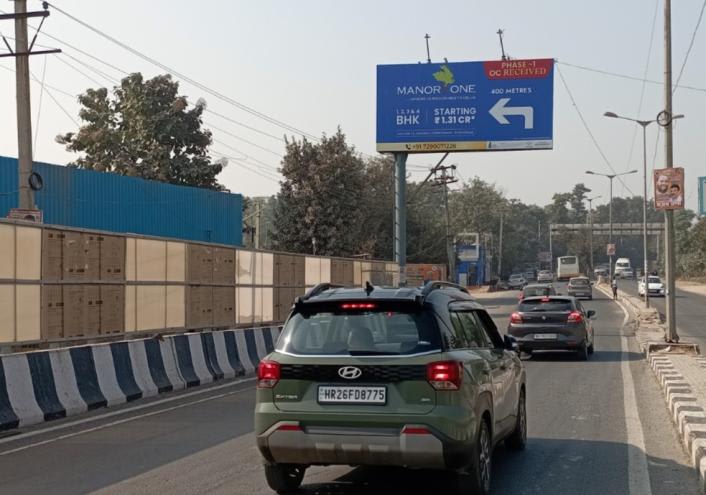 Unipole at Bijwasan Flyover-2, Delhi towards Dwarka Expressway, New Delhi photo 1