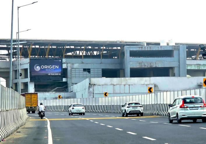 Unipole at Uer-ii, NH-9 towards Rohini/ Panipat, New Delhi photo 1