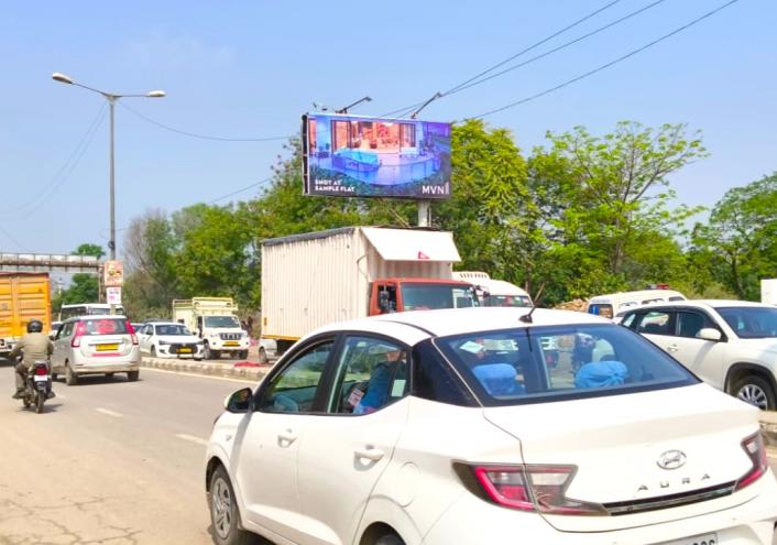 Unipole at Bijwasan Flyover-3a, Delhi towards Dwarka Expressway, New Delhi photo 1