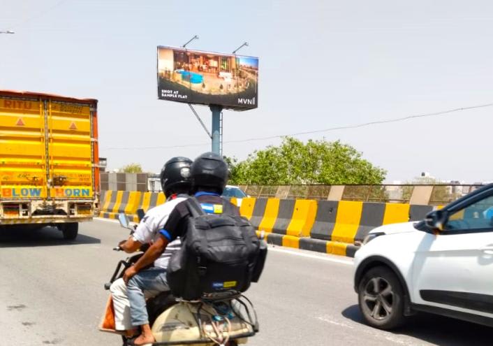 Unipole at Bijwasan Flyover-4a, Delhi towards Dwarka Expressway, New Delhi photo 1