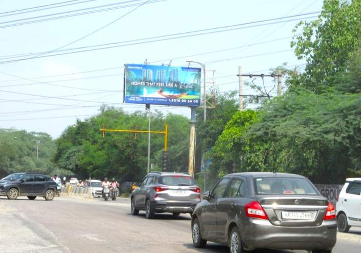 Unipole at Bajghera Crossing, Delhi towards Dwarka Expressway, New Delhi photo 1