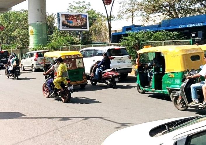 Unipole at Near Shadipur Flyover, Karol Bagh towards Punjabi Bagh, New Delhi photo 1