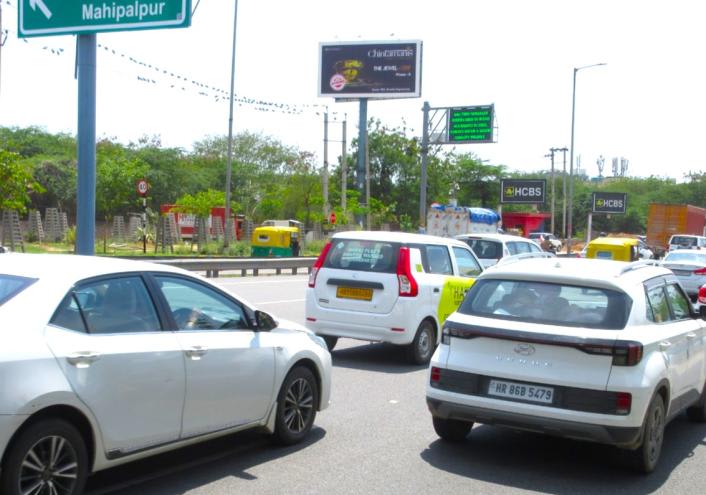 Unipole at NH-8 Aerocity Crossing-2, Delhi towards Gurgaon, New Delhi photo 1