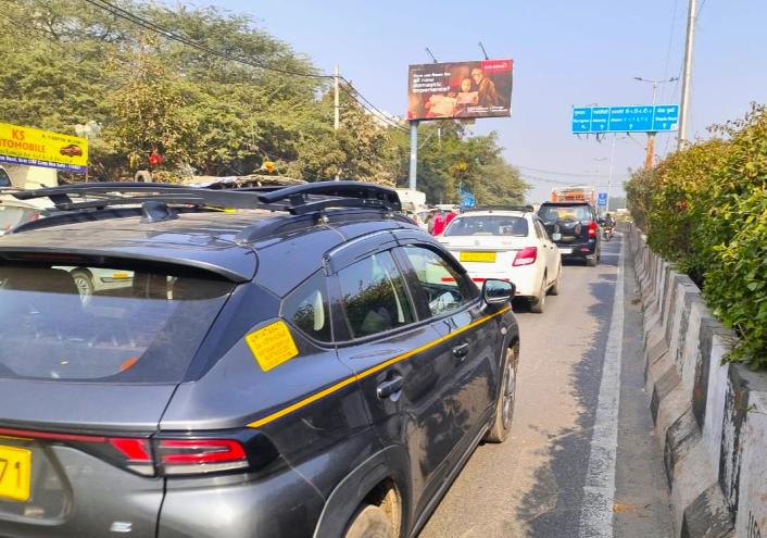 Unipole at Aerocity Underpass Mahipalpur, Vasant Kunj towards Airport, New Delhi photo 1