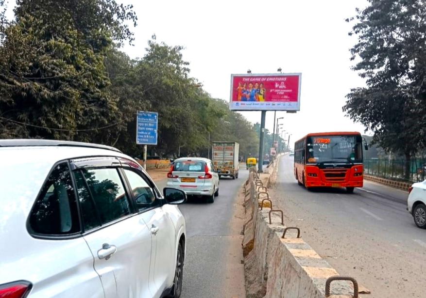 Unipole at Vasant Kunj Masoodpur Flyover, Airport towards Vasant Kunj, New Delhi photo 1
