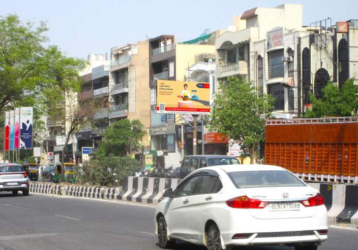 Unipole at Saraswati Vihar Infront of Red Tape, Peeragarhi towards Madhuban Chowk, New Delhi photo 1