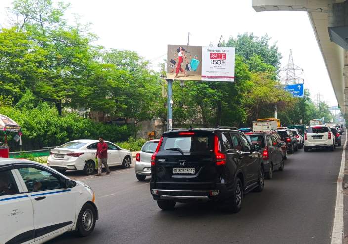Unipole at Rohini East Metro Station, Rohini West Metro Station towards Pitampura, New Delhi photo 1