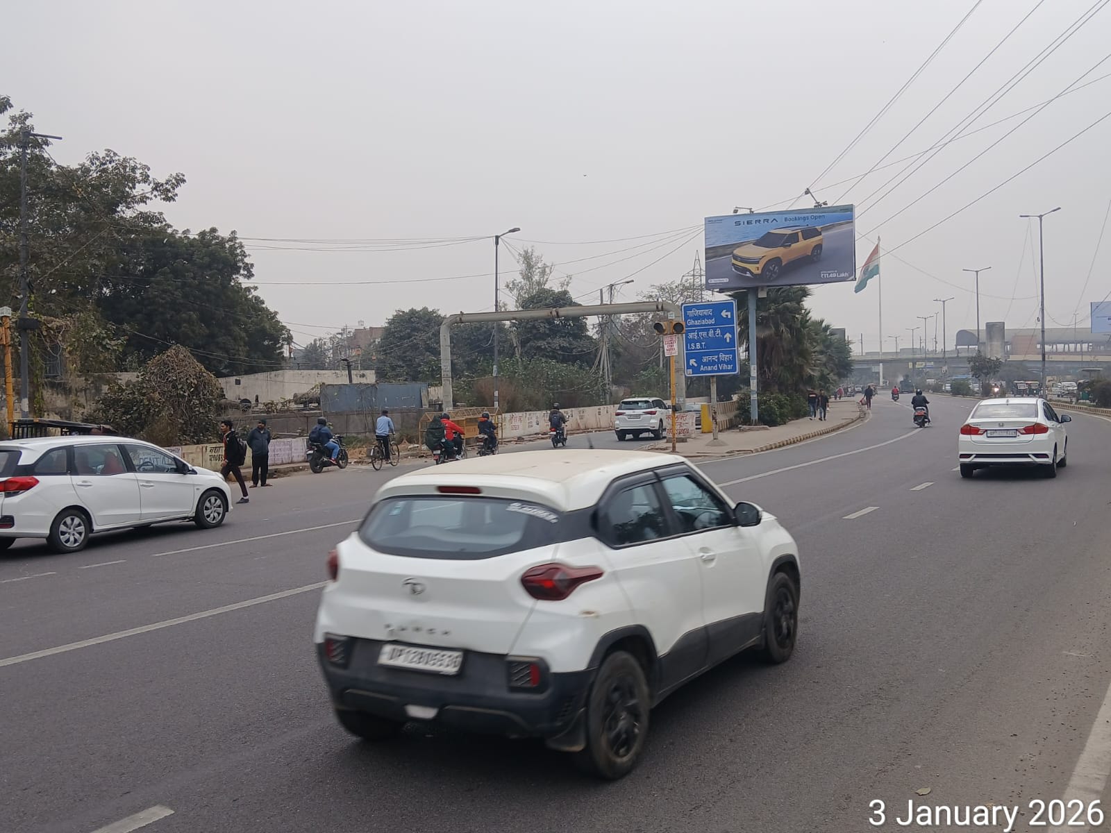 Unipole at Dilshad Garden, Dilshad Garden towards Anand Vihar, New Delhi photo 1