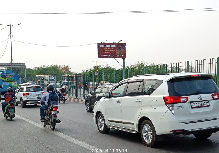 Unipole at Shastri Park Crossing -1a, Welcome Metro towards ISBT, New Delhi photo 1