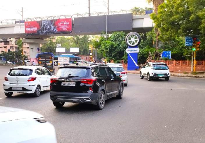 Unipole at Smart Signage- Karol Bagh Round About-02, Ridge Road towards Karol Bagh, New Delhi photo 1