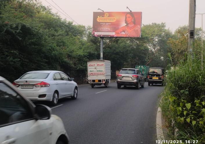 Unipole at Ridge Road -3, Dhaula Kuan towards Karol Bagh, New Delhi photo 1