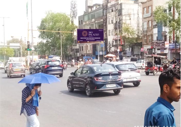 Unipole at Mukherjee Nagar Cut, Kingsway Camp towards Vidhan Sabha, New Delhi photo 1