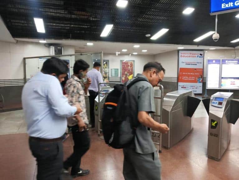 Metro Panel at Lok Kalyan Marg, Race Course Metro Station Ticket Counter - Gate No.2, New Delhi - Position 1 photo 1