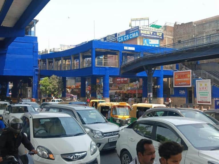 Metro Panel at Laxmi Nagar, Ito towards Nirman Vihar, New Delhi - Position 1 photo 1
