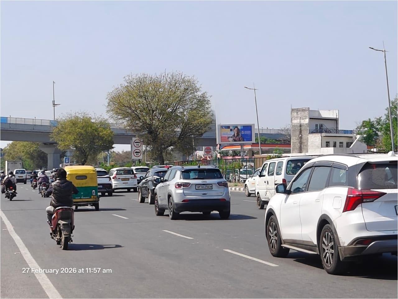 Unipole at Nh8, Airport/dhaula Kuan towards Gurgaon Toll, Gurugram photo 1