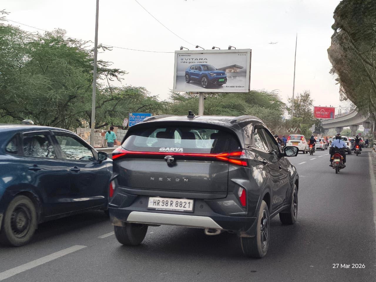 Unipole at Le Meridien Hotel, Mg Road Delhi towards Gurugram, Gurugram - Position 1 photo 1