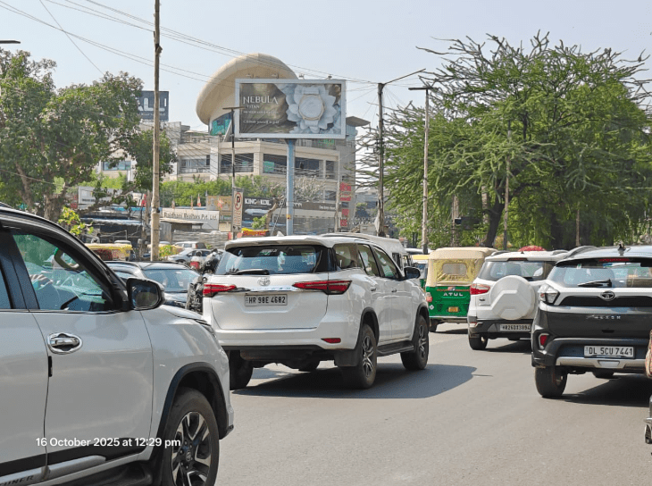 Unipole at Mg Road, Sikanderpur towards Iffco Chowk, Gurugram photo 1